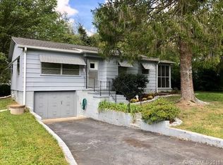 101 Browning Ave, Hendersonville, NC 28791