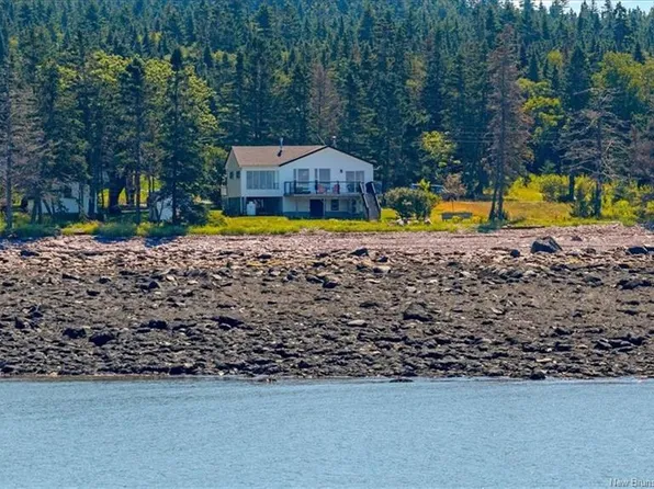 285 Anthonys Cove Rd, Saint John, NB E2P 1K9