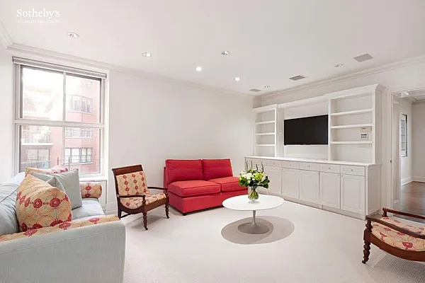 Sold by Sotheby's International Realty | media 14