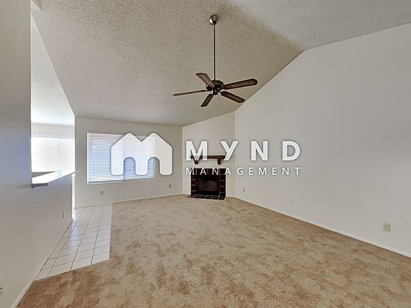 4th image of 5547 W Willow Ave