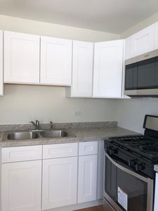 219 E Plymouth St, Villa Park, IL, 60181
