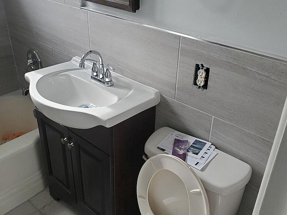 2nd image of 4435 College Ave #4437