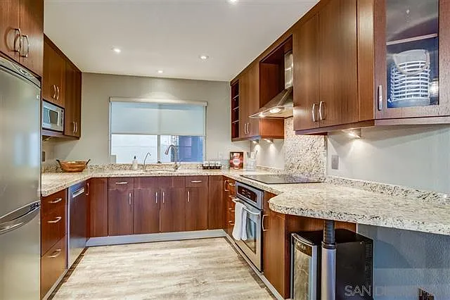 1250 Cleveland Ave #225 — Photo 2