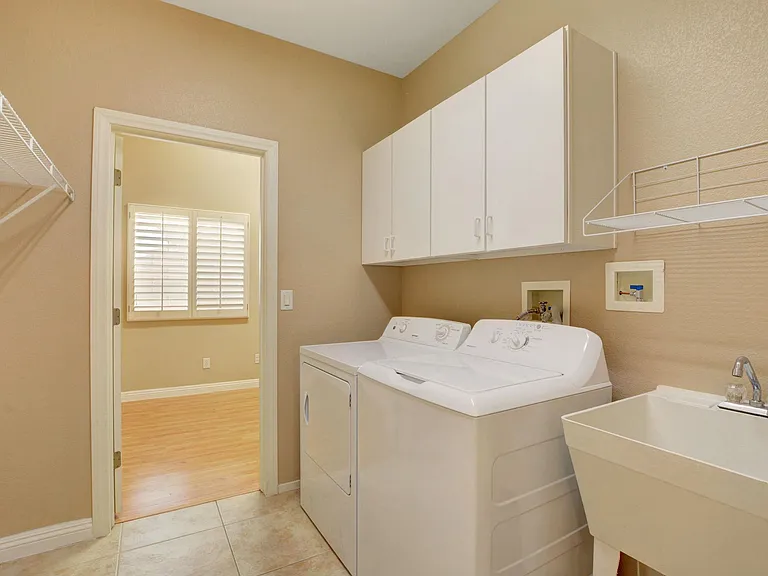 11156 Dell Cliffs Ct — Photo 20