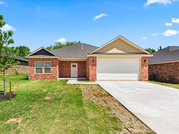 213 E Abbot Ln, Mustang, OK 73064