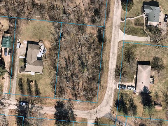 4th image of 1724 Grayrick Dr
