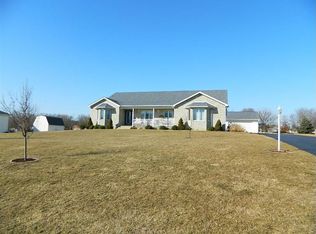 169 Cimarron Dr, Valparaiso, IN 46385
