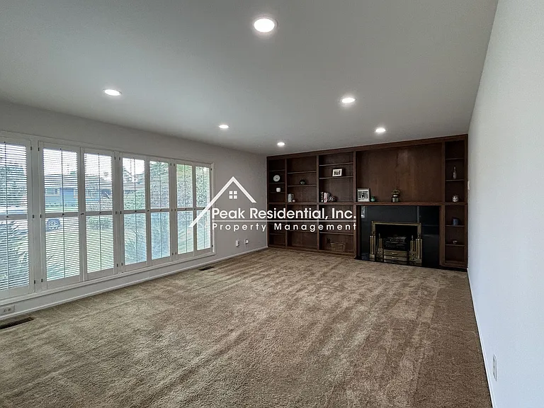 3107 Clairidge Way — Photo 7
