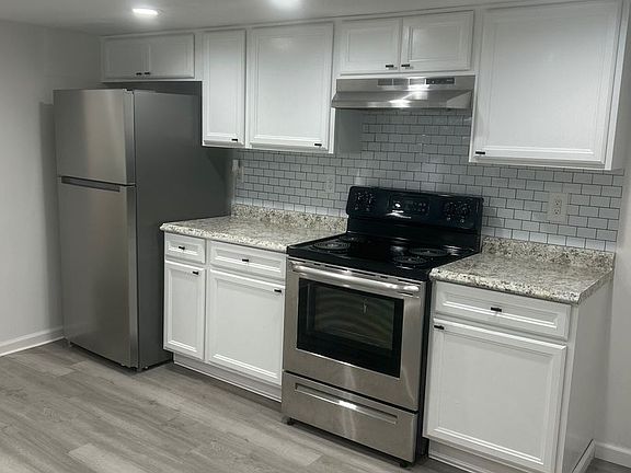 5th image of 111 E 38th St APT 1