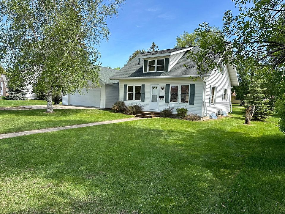 1st image of 310 7th Ave NE