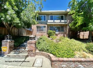 2145 Donald Dr APT 1, Moraga, CA 94556