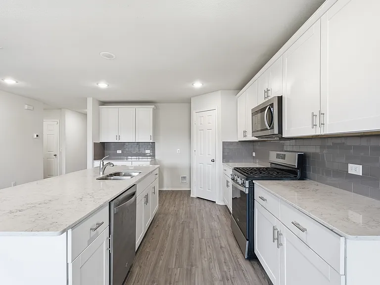 933 Dressage Dr — Photo 9