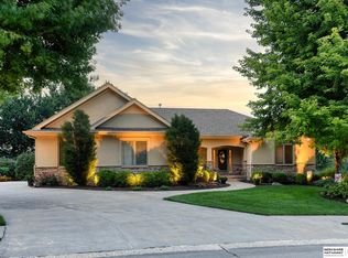 19252 Shirley St, Omaha, NE 68130