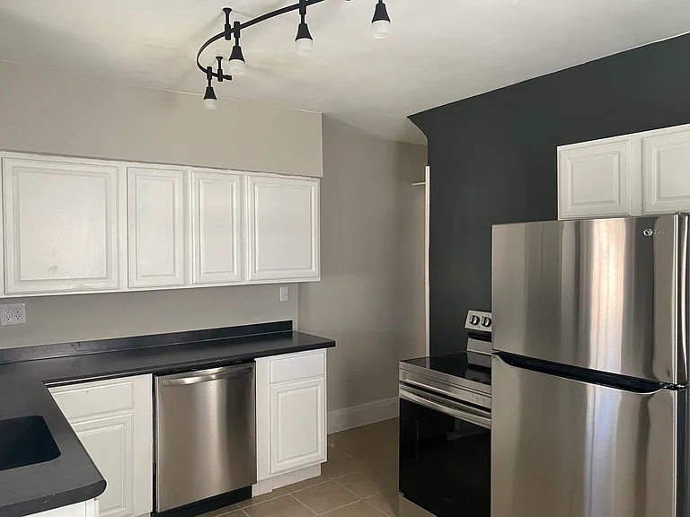 30 W Lakeview Ave #30 — Photo 9