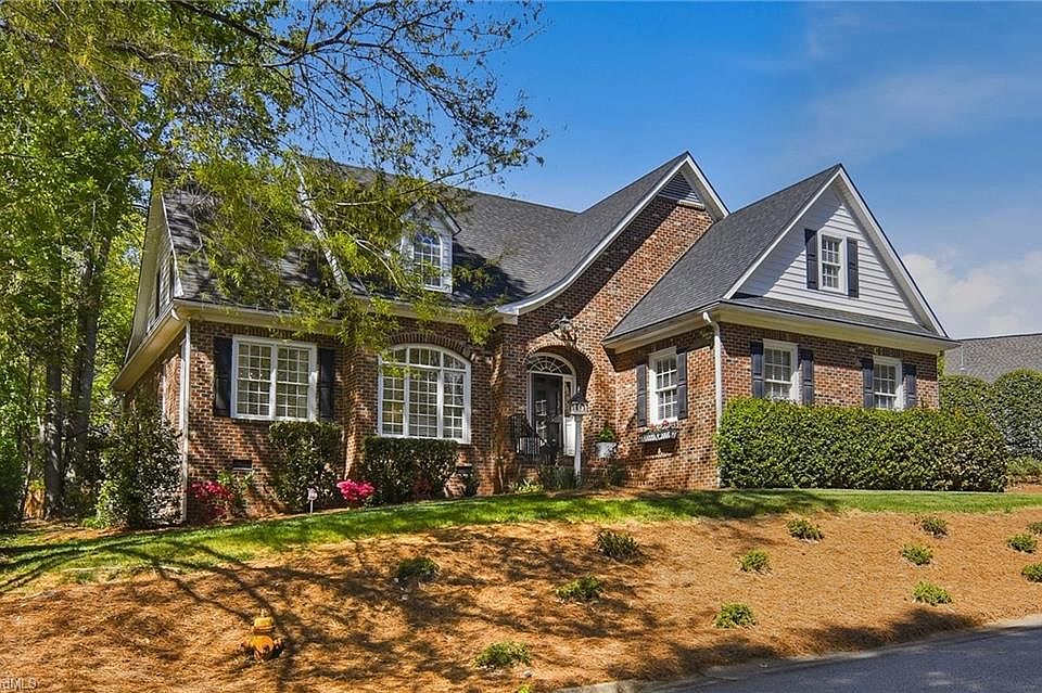 1st image of 335 Coventry Park Ln