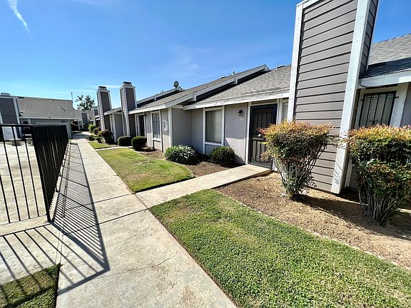 2nd image of 1027 W Dakota Ave APT 123