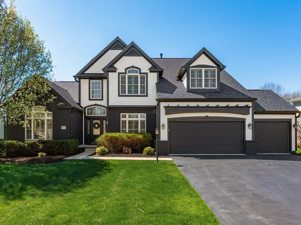 1050 Balmoral Dr, Delaware, OH 43015