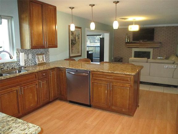 3rd image of 3303 Monteen Dr