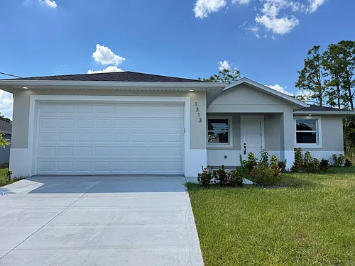 1313 Kacerik St Photo 1