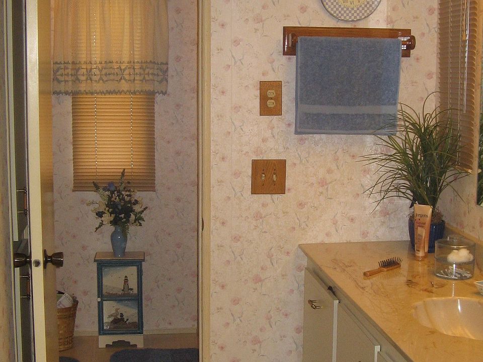 2nd image of 709 Brigantine Blvd