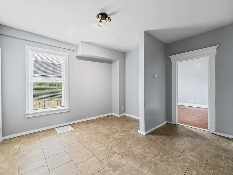705 Dixwell Ave #1R — Photo 18