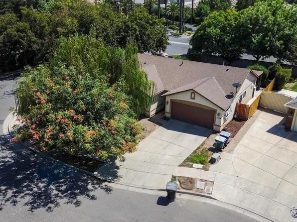 1909 Roussanne Avenue, Tulare, CA 93274