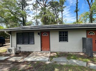 1330 N Howe St APT 1, Southport, NC 28461