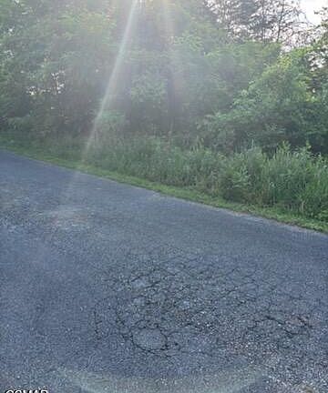 4th image of 52 Mary Alice Way #52