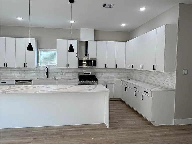 2615 Piemonte Avenue Cir — Photo 12