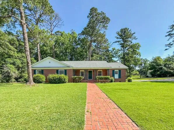 800 W Brookside Ave, Geneva, AL 36340