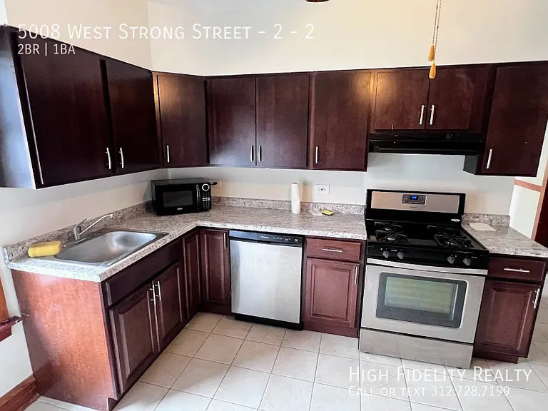 5008 W Strong St #2 — Photo 4