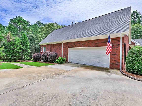 2nd image of 6213 Green Dr