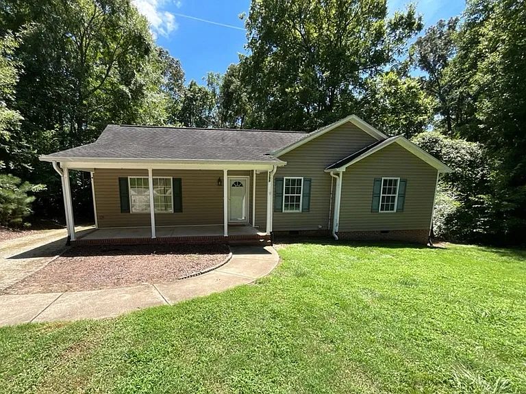 5395 Wagoner View Dr — Photo 1
