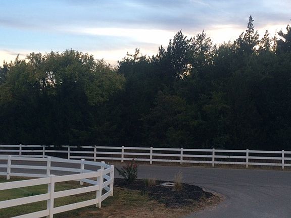 2nd image of 10 The Springs Rd