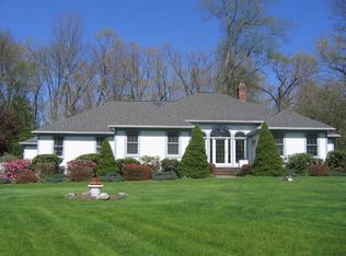 714 Main St N, Southbury, CT 06488