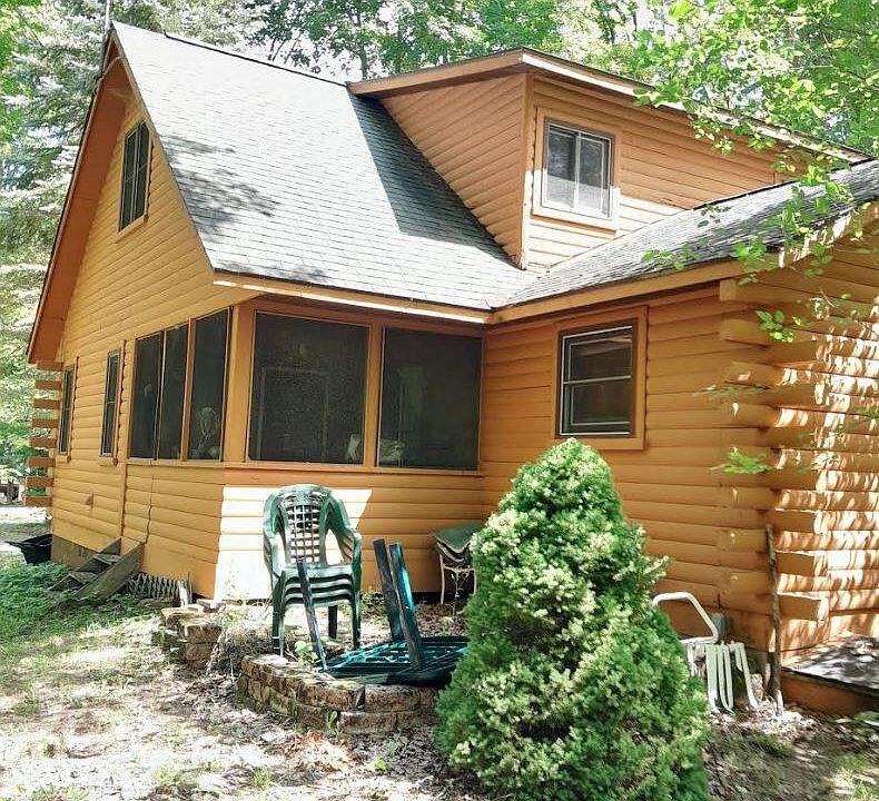2nd image of 9483 Whispering Pines Dr
