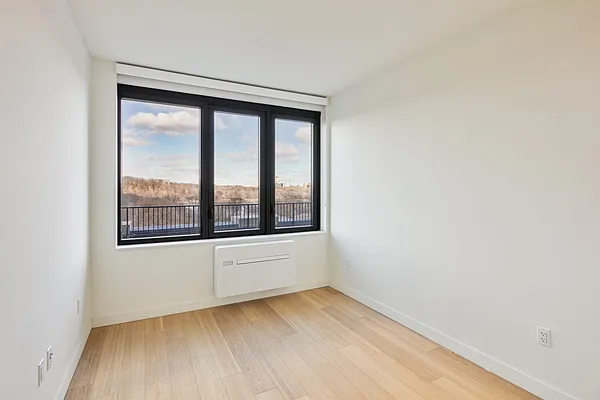 Rented by MNS | media 7