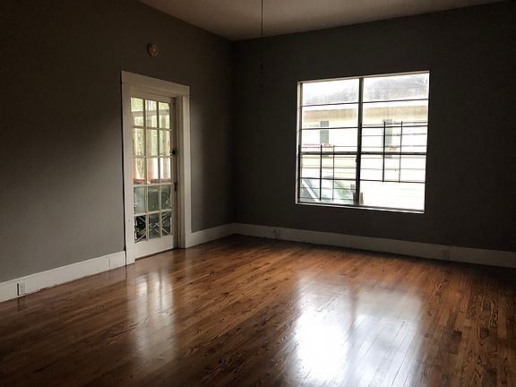 2nd image of 409 Boulevard St