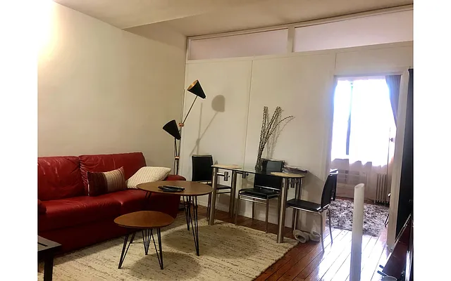 Rented by Douglas Elliman | media 14