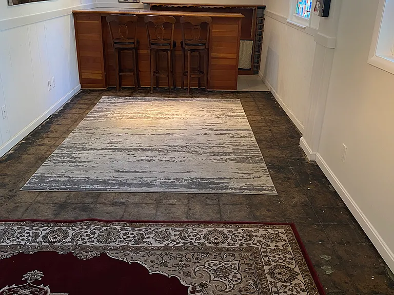 Wet bar in Entertainment room