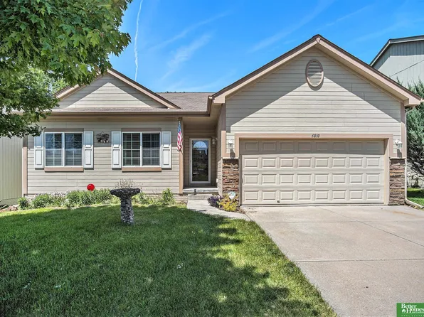 6010 S 190th Ter, Omaha, NE 68135