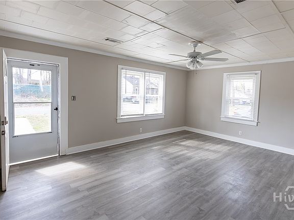3rd image of 26 Hosch Circle