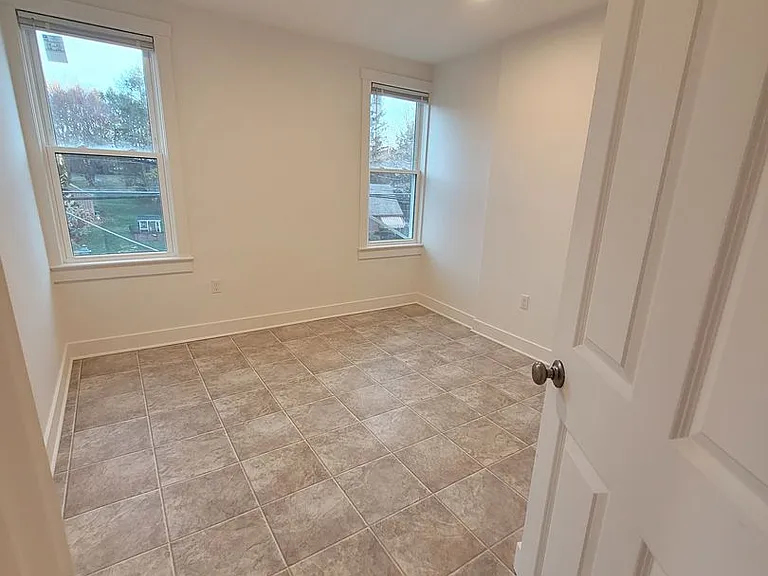 34 E Main St — Photo 17