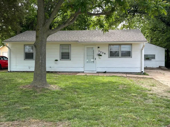 5239 S Spruce St, Wichita, KS 67216