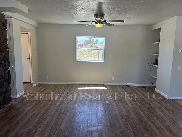 318 Marble Dr — Photo 5