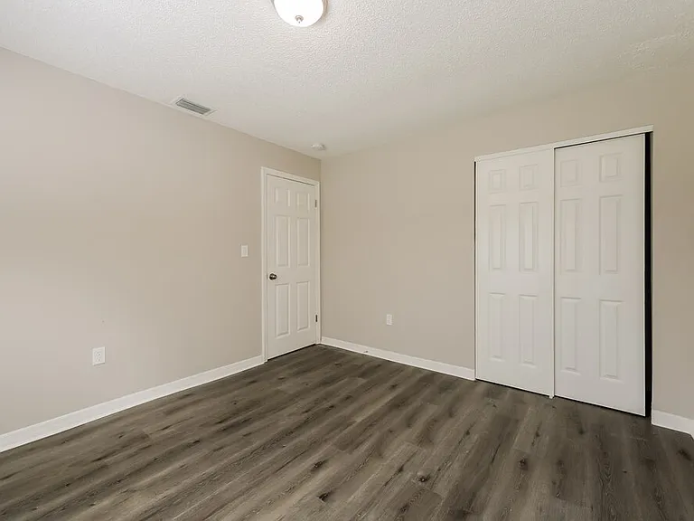 13115 Caribbean Blvd — Photo 16