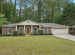 1185 Saratoga Rd, Roswell, GA 30075