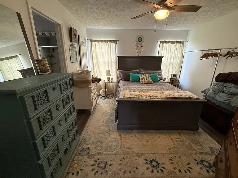 2762 Riverbend Dr — Photo 15