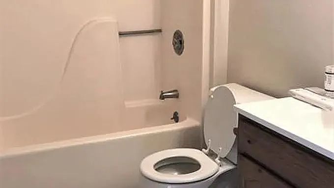 2nd image of 6749 Hammersley Rd APT 1