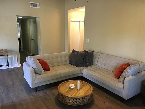 5th image of 5333 Primrose Dr APT 8B